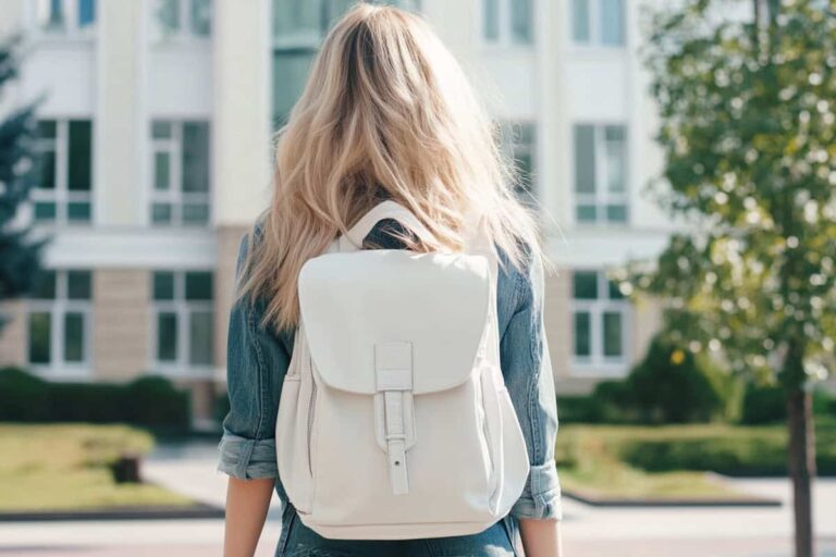 What’s In My Backpack + College Backpack Essentials